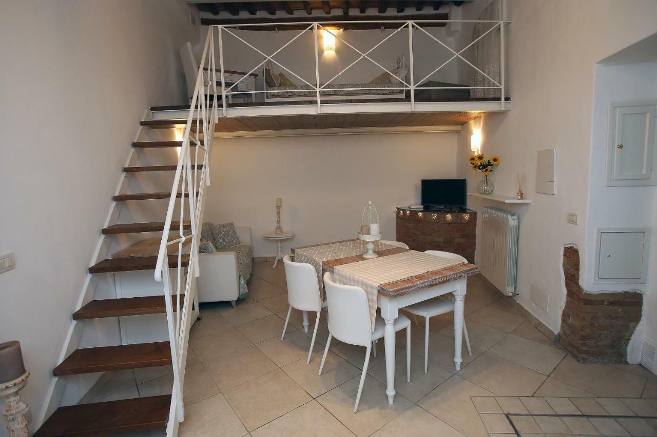 Casa Vezzosa Apartment Siena Bagian luar foto