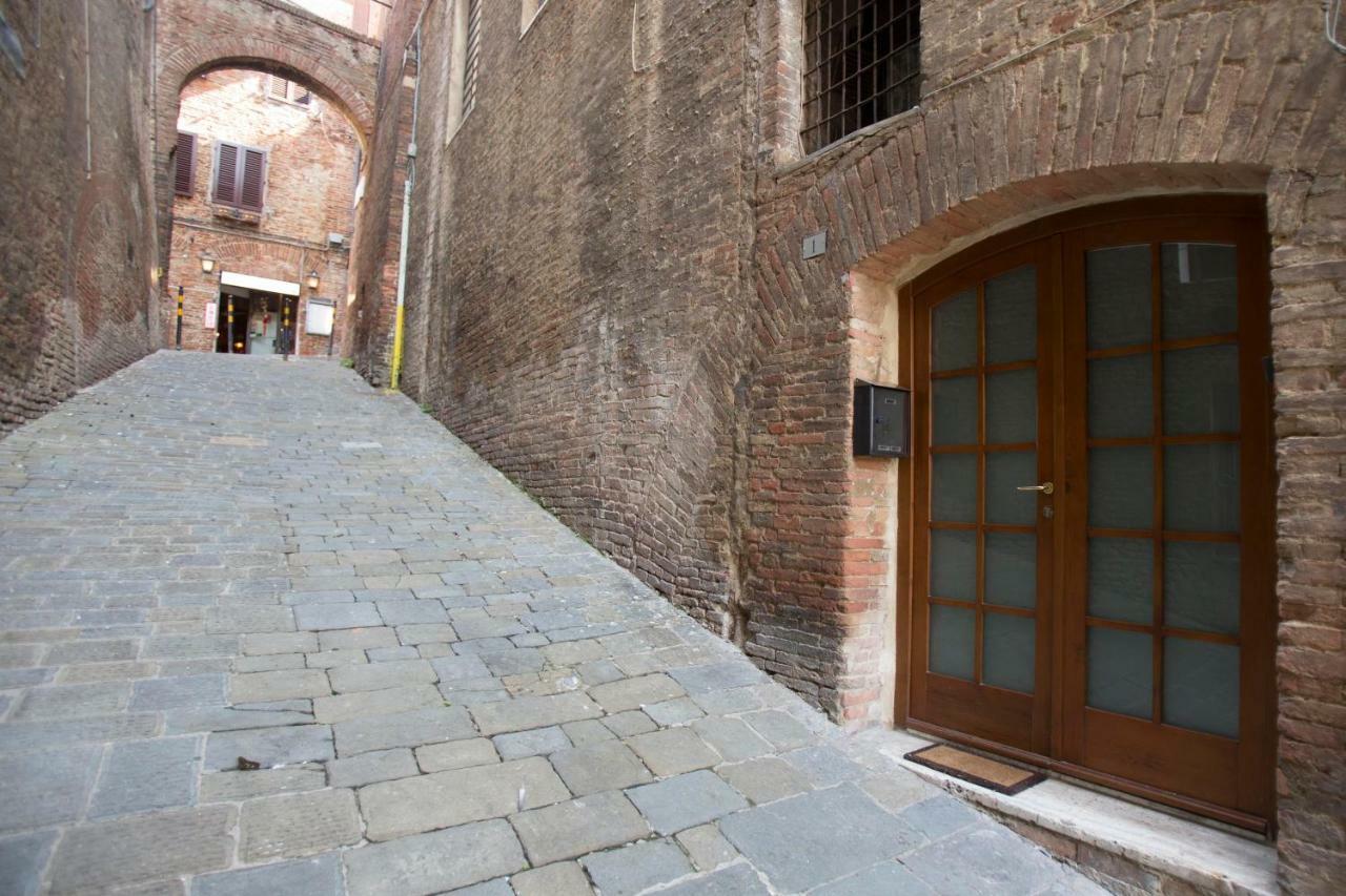 Casa Vezzosa Apartment Siena Bagian luar foto