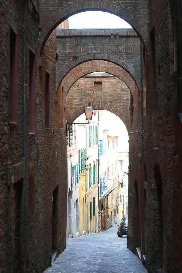 Casa Vezzosa Apartment Siena Bagian luar foto